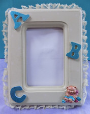 NURSERY PHOTO FRAME 3D ALPHABET LACE TRIM 7 x 5.5' Aperture 3 x 4.5' NO GLASS