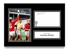 Gordon Banks Signed A4 Photo