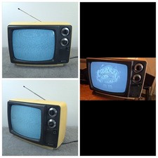 Sanyo CRT TV Television B&W 11" Solid State Flip Knob Vintage 1970's Portable