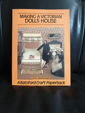 Making a Victorian Dolls' House (Craft Paperbacks) by Greenhowe, Jean Paperback