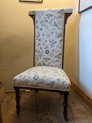 Prie dieu prayer - prie-, chair