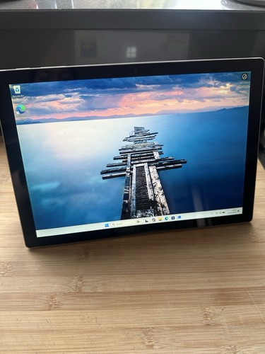 Microsoft surface pro - 5, 1796