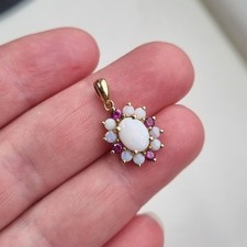 Hallmarked 9ct Yellow Gold