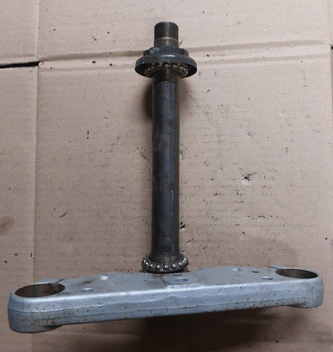 Lower fork tee - lower,