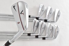 V10 stamp Nike VICTORY RED
