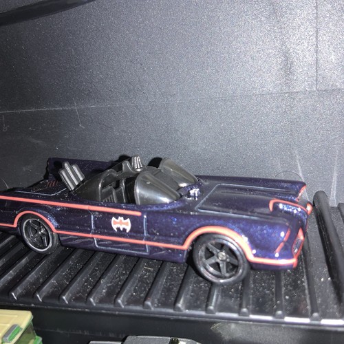 Hot wheels premium pop culture - hot,