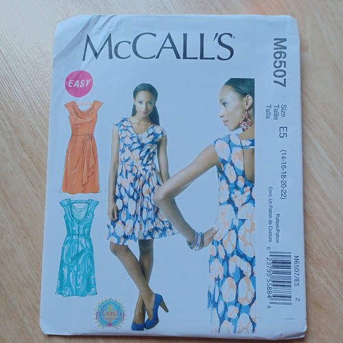 Mccalls sewing pattern - pattern, m6507