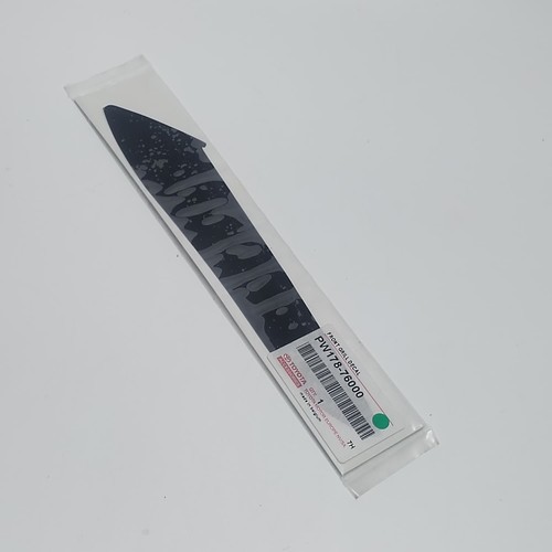 Genuine lexus 200h front - ct,