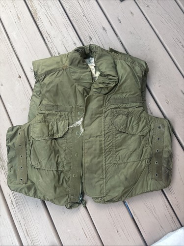 Vietnam era flak jacket size