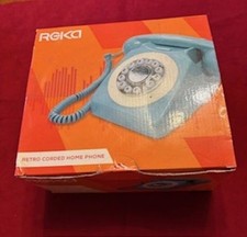 Reka Vintage Style Retro House