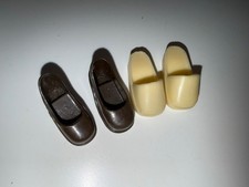 Pedigree Sindy Doll Grey Shoes