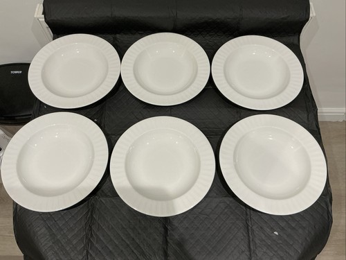 Wedgwood night and day pasta - night,
