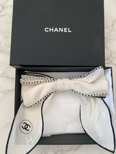 New Chanel 23K Bow Tie Hair