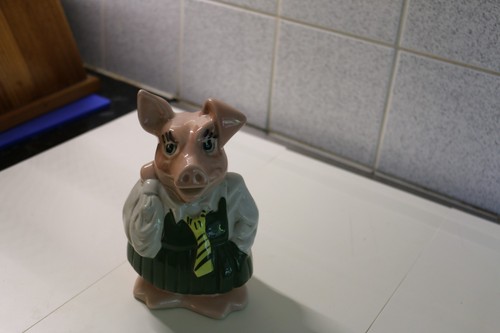 Wade pig money box vintage - wade,