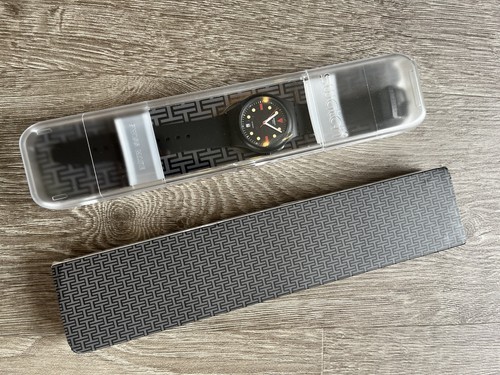Hodinkee swatch limited - hodinkee,
