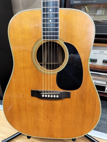 Martin acoustic guitar 35 - martin,