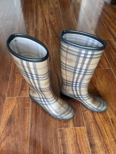 Burberry plaid rain boots size - burberry,