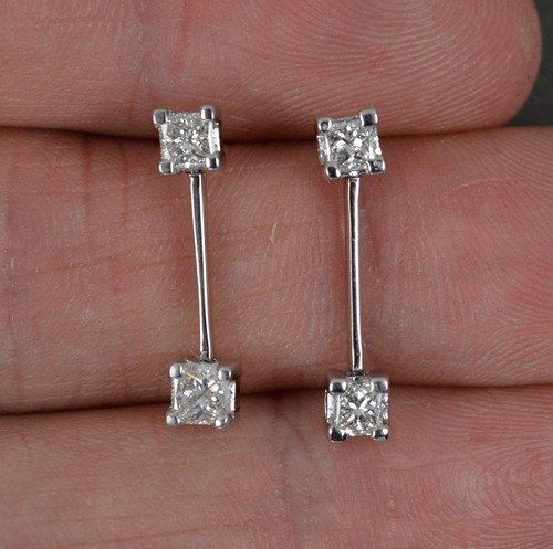Stylish 8ct diamond and - stylish, 0.8ct