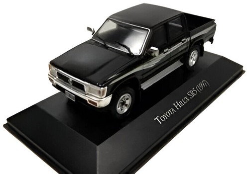 Toyota hilux sr5 - toyota, black