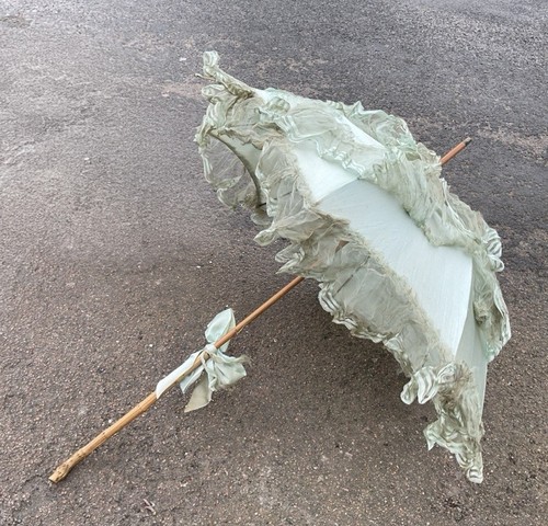 Beautiful antique silk parasol - antique,