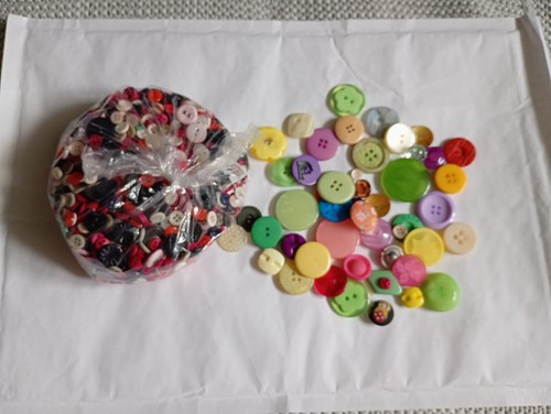 Lot buttons old stock sets - stock,