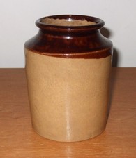 Vintage stoneware jar 13cm