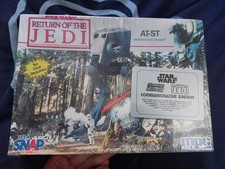 Vintage Star Wars - AT-ST WALKER MODEL KIT - Return of the Jedi - Commemorative 