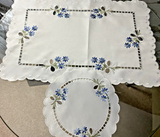 2 VINTAGE WHITE POLYESTER