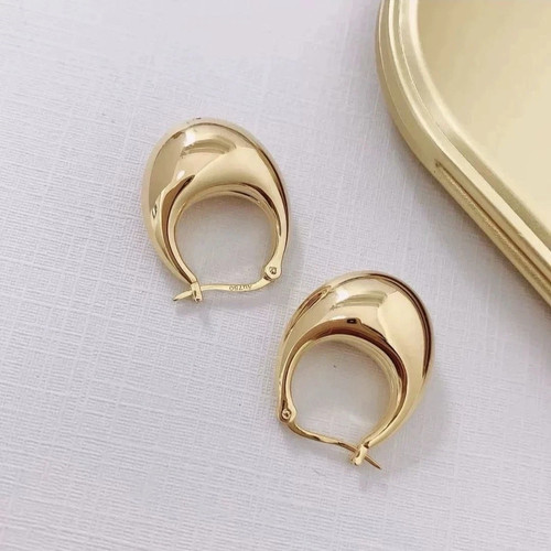 Solid 18k gold - minimalist, hoop