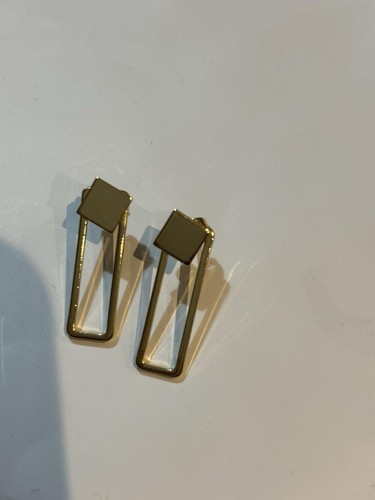 Square geometric stud earrings - square,