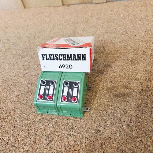 Fleischmann n gauge dual - ho,