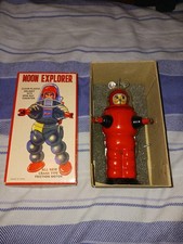 Moon Explorer Crank Friction Tinplate Robot Red Boxed