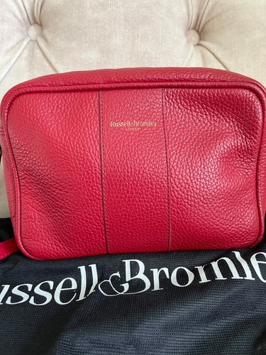 Russell bromley rowan - russell&bromley,