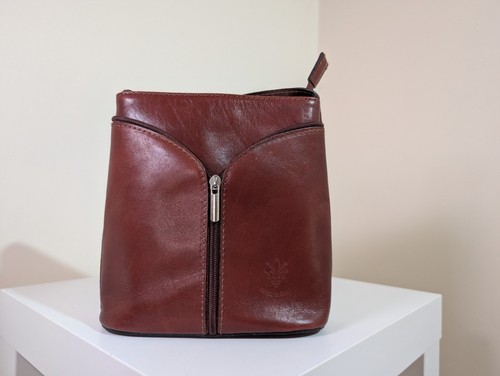 Italian mahogany leather - mahogany,