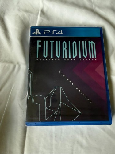 Limited run playstation - run, 4