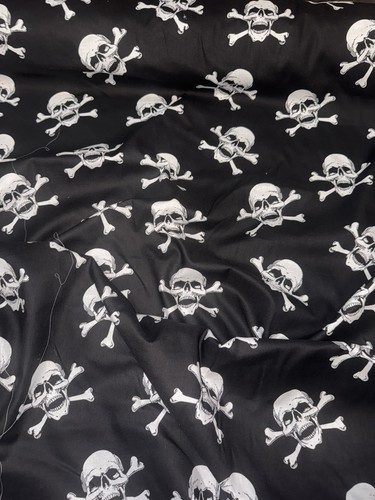 Mtr black big - mtr, skull