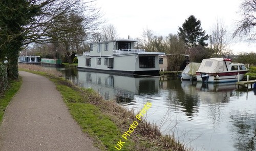 Photo 6x4 boats moored along - 6x4,