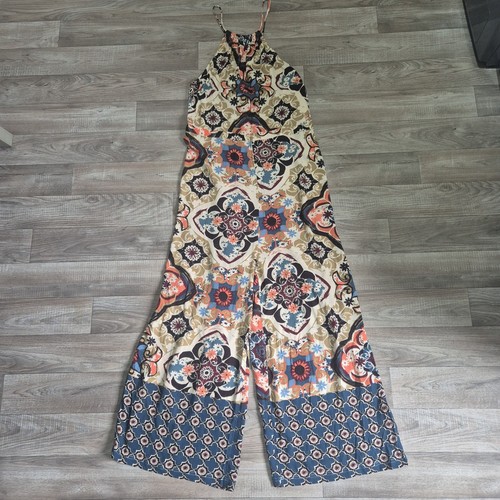 Next patterned sleeveless