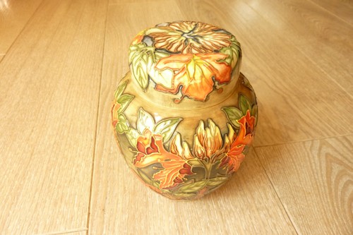 Moorcroft flame the forest - moorcroft,