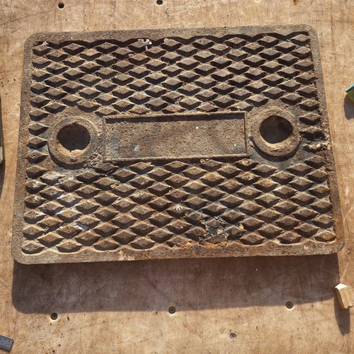 Cast iron manhole cover - iron, 640mm