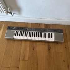 Yamaha PS55 Analogue Keyboard Drum Machine Polyphonic Synthesizer retro beats 