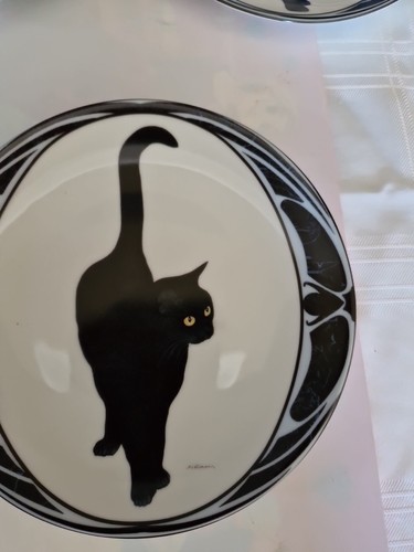 Collectable plate black - collectable, cat