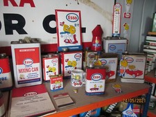 ESSO    MIXING  2 STROKE MOTOR  OIL CAN,,,, MR & MRS DRIP,