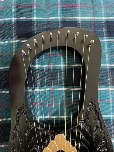 Scottish black lyre harp - scottish,