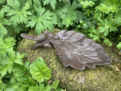 Small metal cast iron - iron, on