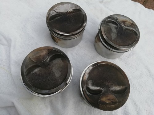 Complete pistons with elastic