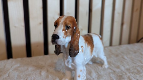 Rare royal doulton hunting dog - rare,