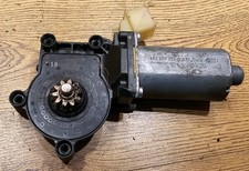 VOLVO XC90 S80 S60 V70 XC70 FRONT RIGHT DOOR WINDOW MOTOR MECHANISM  0130821761