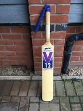 Cricket Bat | Slazenger V12 |