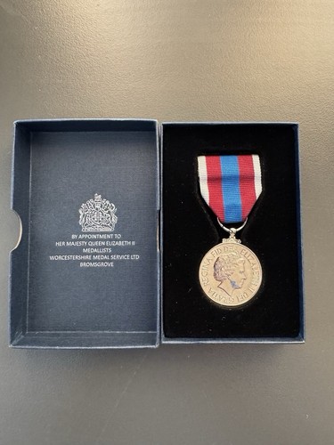 Queens platinum jubilee - platinum,